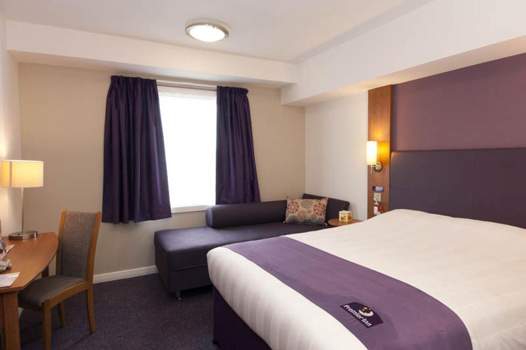 Premier Inn Edinburgh Central Zewnętrze zdjęcie