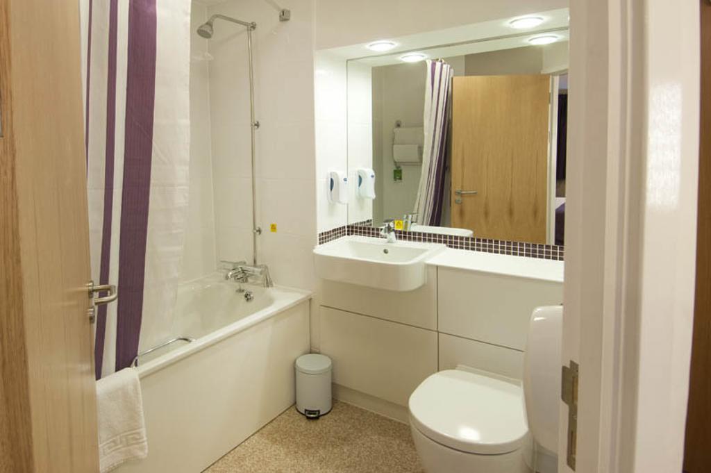 Premier Inn Edinburgh Central Pokój zdjęcie